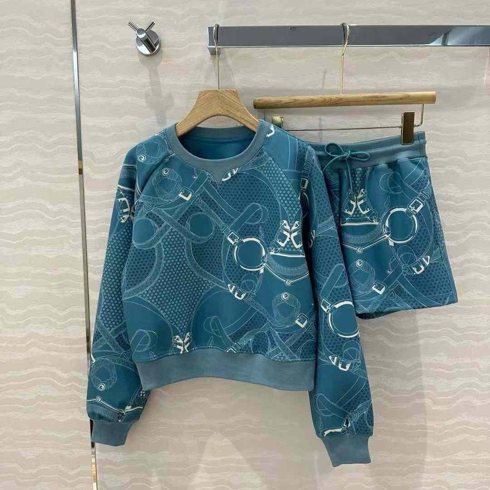 Костюм Hermes