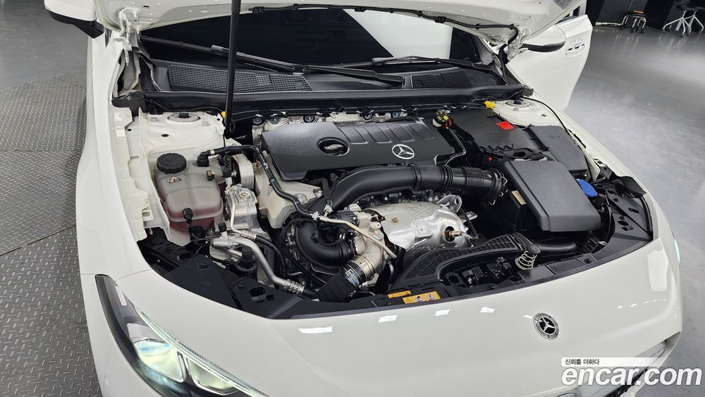 Mercedes-Benz A-Class W177 A220 Hatchback (08.2022)