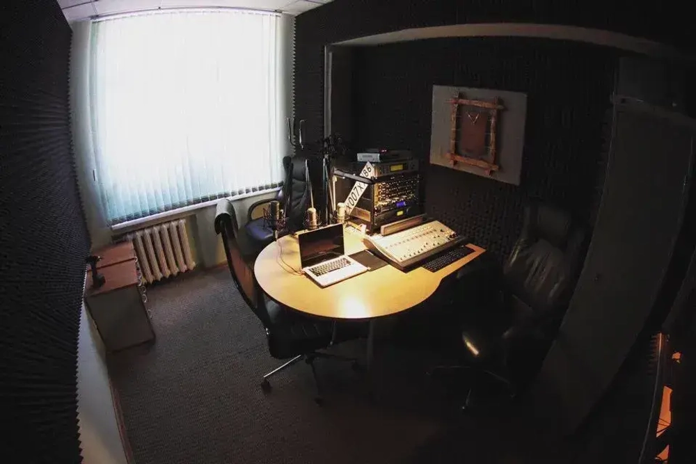 Акустический поролон "пирамида" 2000х1000х65мм графитовый