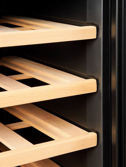 Винный холодильник Vinosafe VSF28AM