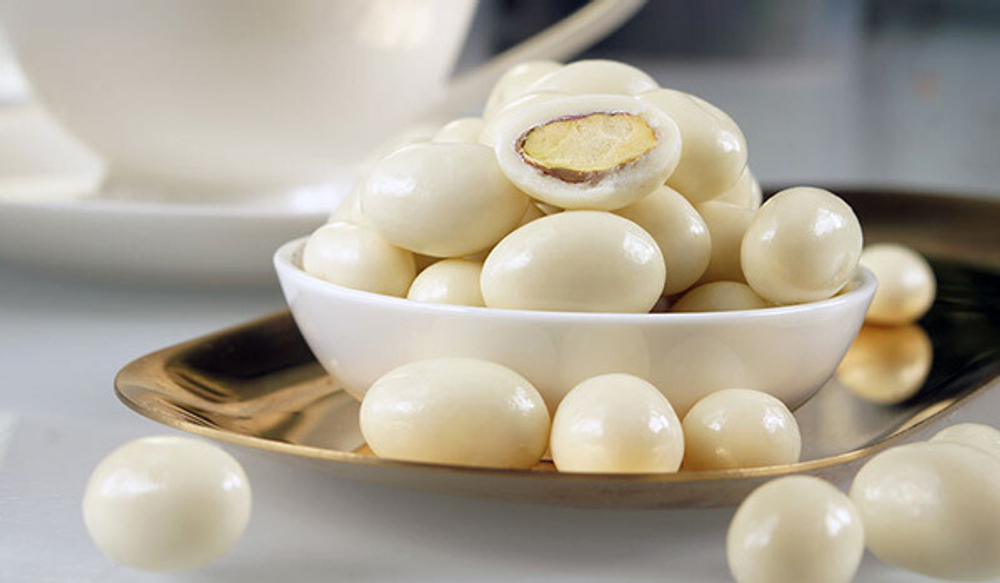 Фисташка в белой шоколадной глазури РЧК AlbertHof 500г