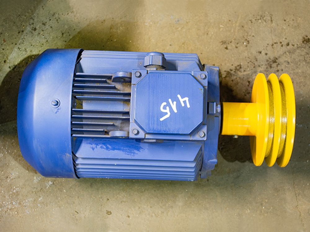 Электродвигатель со шкивом С415М