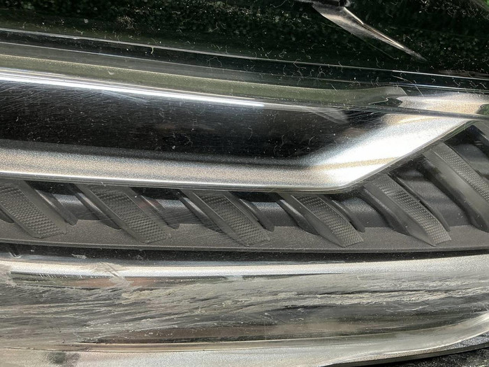 Битая Фара правая Audi A7 2 4K8 (2018-н.в.) Matrix