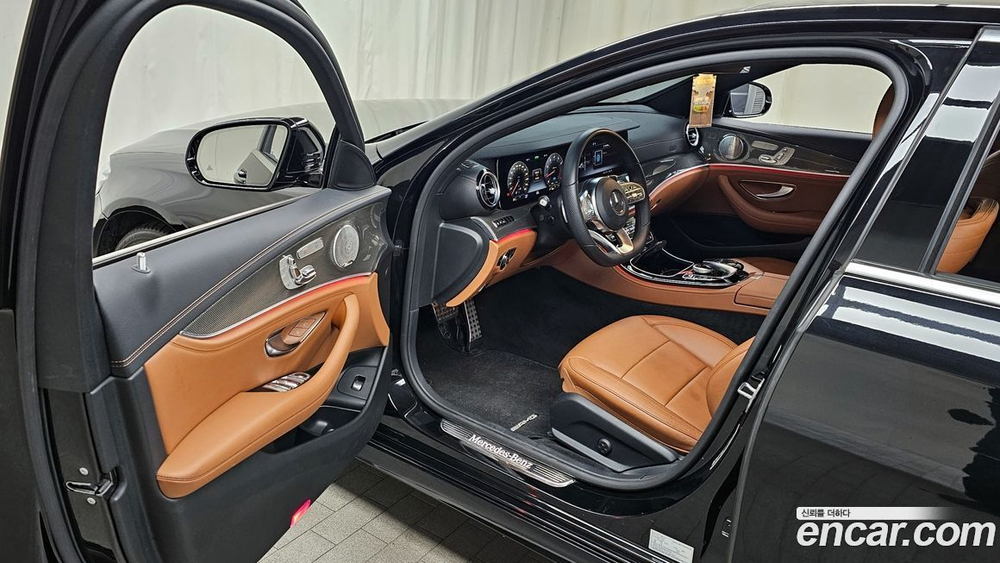 Mercedes-Benz E-Class W213 E350 4MATIC AMG Line (09.2019)
