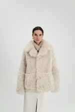 Двусторонняя бежевая шуба-дублёнка