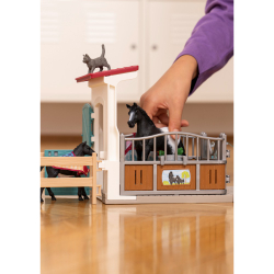 Schleich S 42611 — Денник для лошадей с кобылой и жеребёнком — фото 5