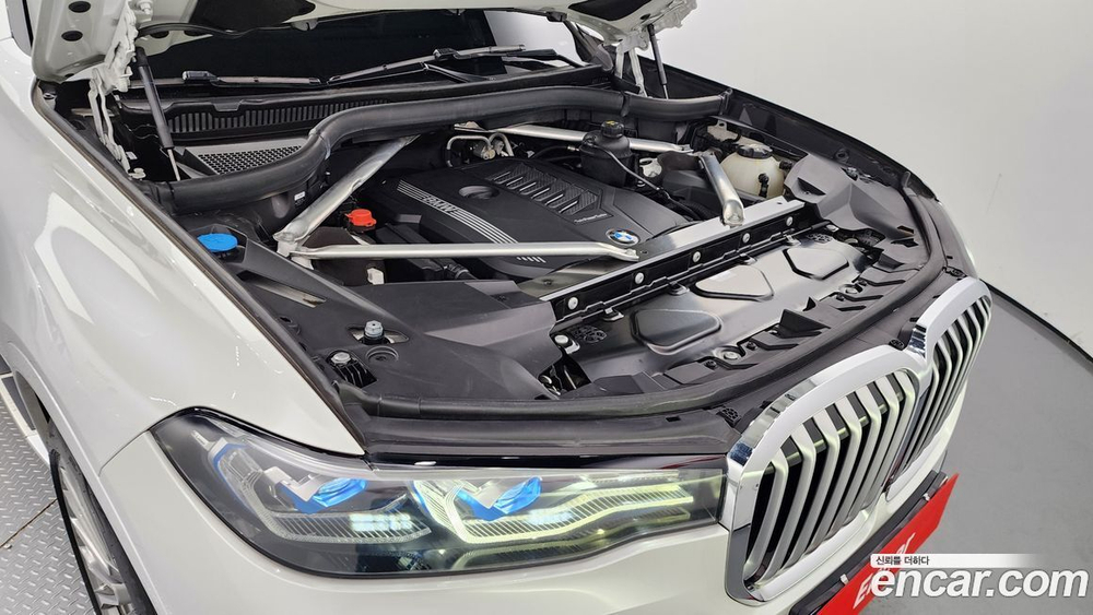 BMW X7 (G07) xDrive 40i Design Pure Excellence 7-и местный (05.2021)
