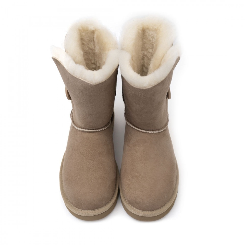Ugg Bailey Button II Sand