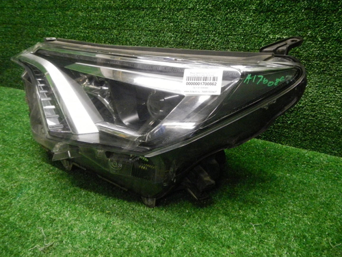 Фара левая Toyota Rav 4 CA40 (2015-2019) LED