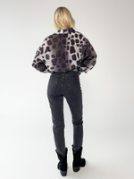 Рубашка Zhuo wafs 5095 удлиненная с кармананом и нашивкой MARNI леопрдовый принт