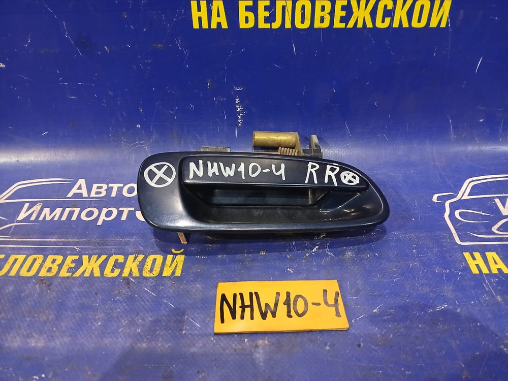 Ручка двери задней правой внешняя TOYOTA PRIUS 1998