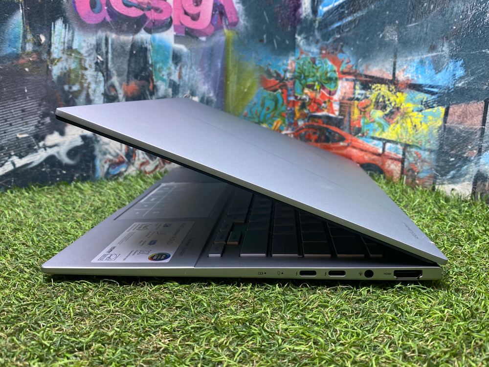 Ноутбук ASUS Ultra 9/32 ГБ/FHD/Zenbook 14 UX3405M/Windows 11 Pro