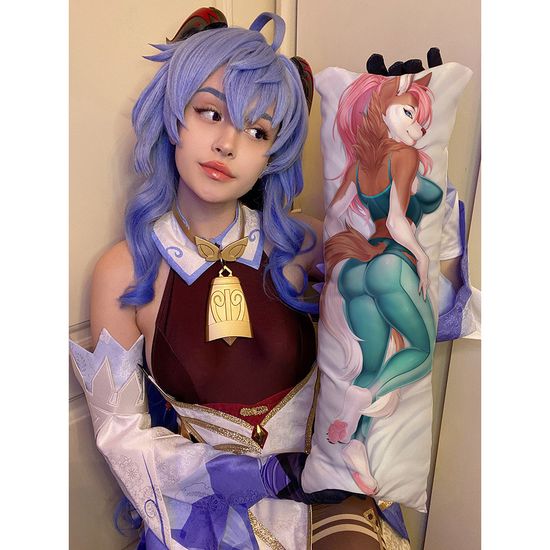 Мини дакимакура фурри Хаски девочка арт. M1281, 60х20 см