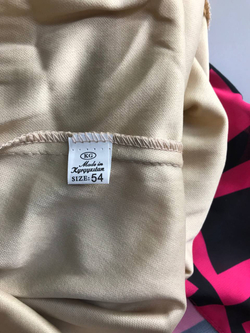 Платье с геометрическим принтом, визуально на 52/54 размер