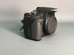 Canon EOS 650D Body (3.800 кадров)