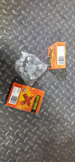 Крестовина привода колеса JTU0033