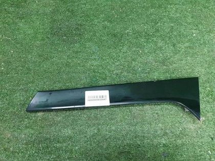 Накладка крышки багажника левая Audi Q5 2 80A (2017-н.в.)