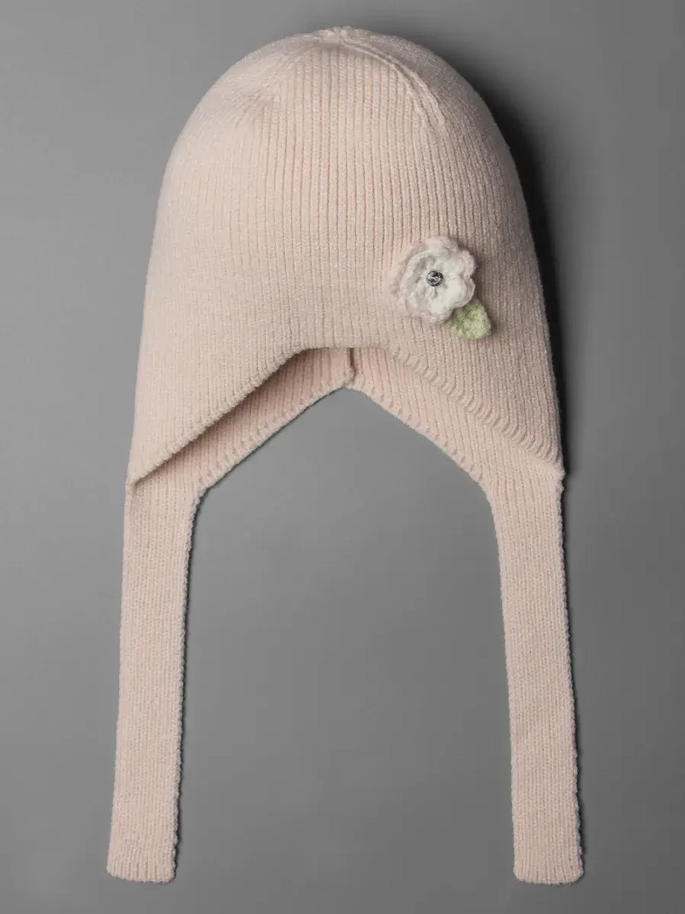 Шапка-чепчик для девочек на осень