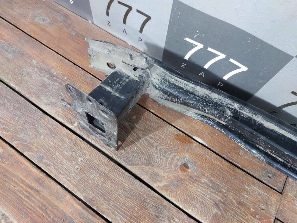 Усилитель заднего бампера Volkswagen Tiguan 2 16-нв Б/У Оригинал 5NA807305A