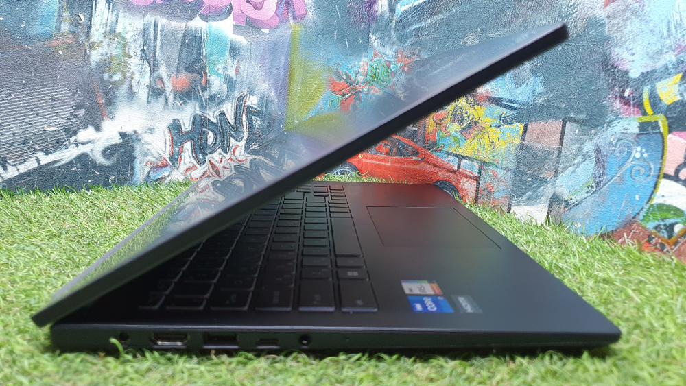 Ноутбук MSI i7-12/16Gb/FHD/Modern 15 B12M-212XRU 9S7-15H112-212/Windows 10