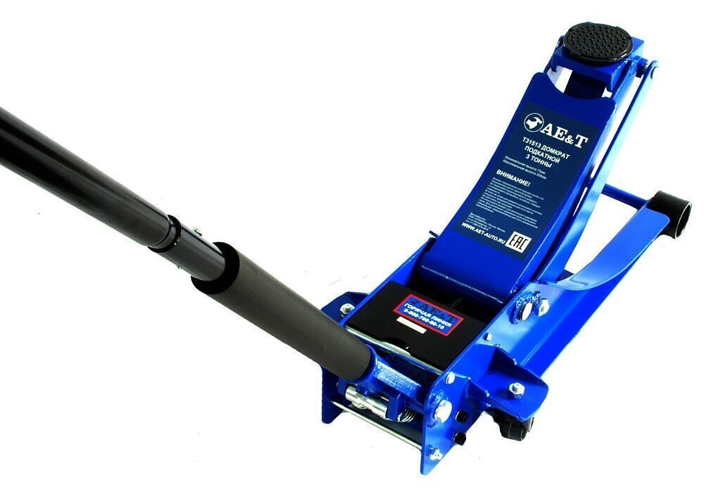 Домкрат подкатной T31513 AE&T 3 т