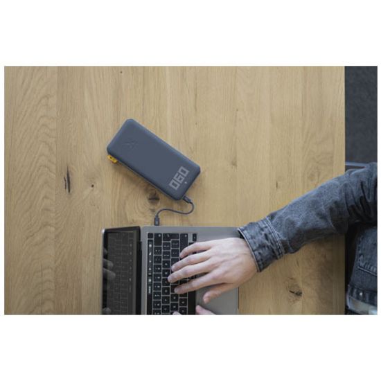 Xtorm XB403 Titan Ultra портативное зарядное устройство для ноутбука емкостью 27 000 мАч и мощностью 200 Вт