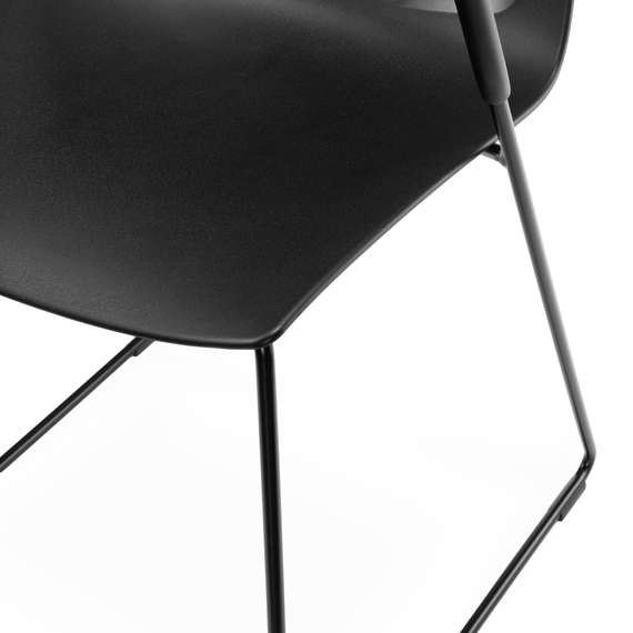 Стул с подлокотниками FX черный