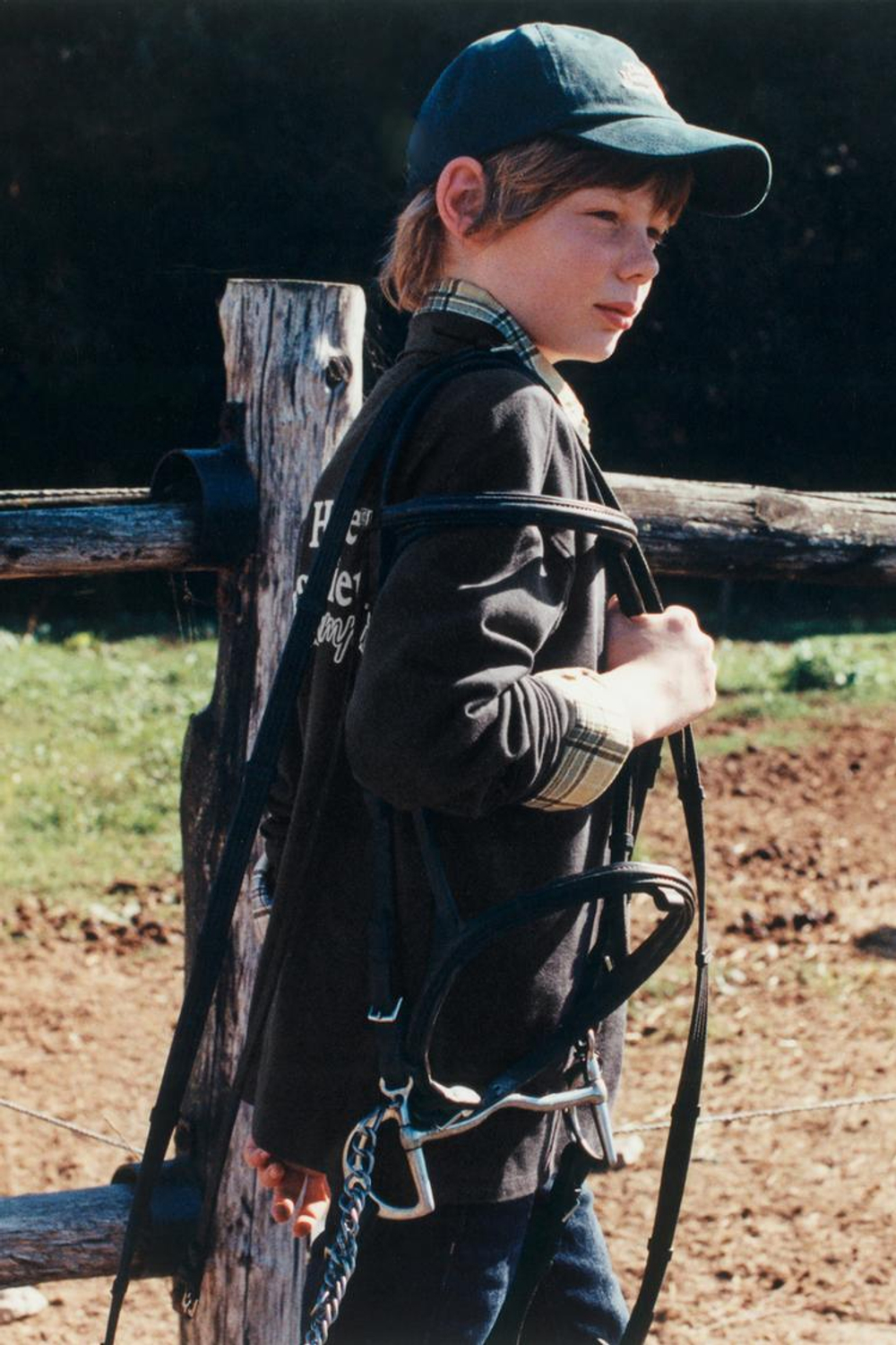 ZARA ПОЛО С ТЕКСТОМ ИЗ ВЕЛЬВЕТА, АНТРАЦИТОВО-СЕРЫЙ