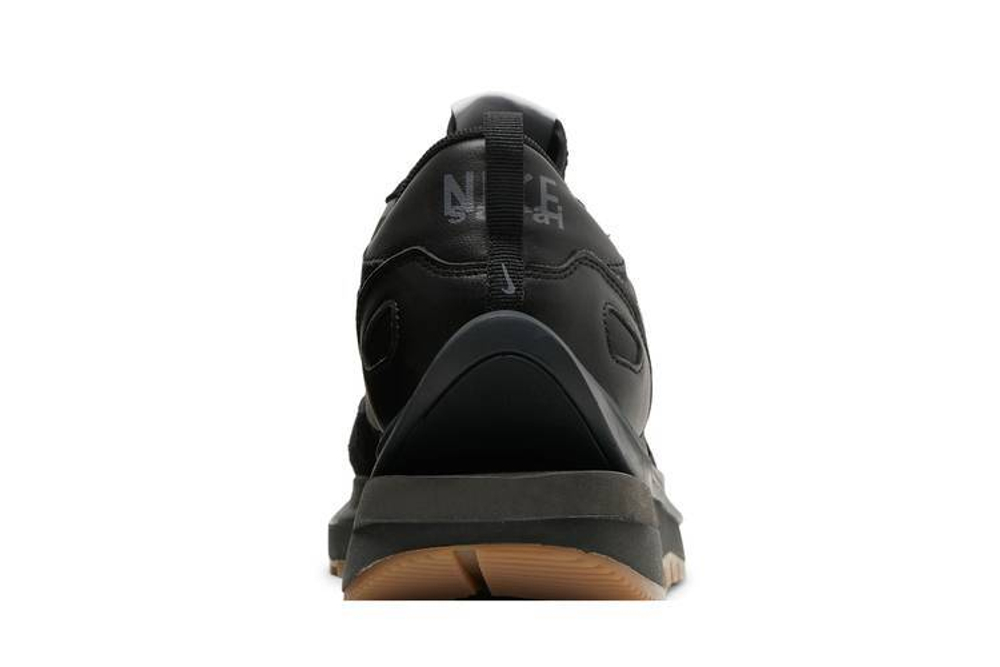 Кроссовки Sacai X Nike Vaporwaffle Black And Gum