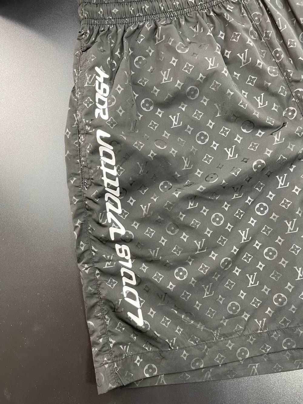 Шорты Louis Vuitton
