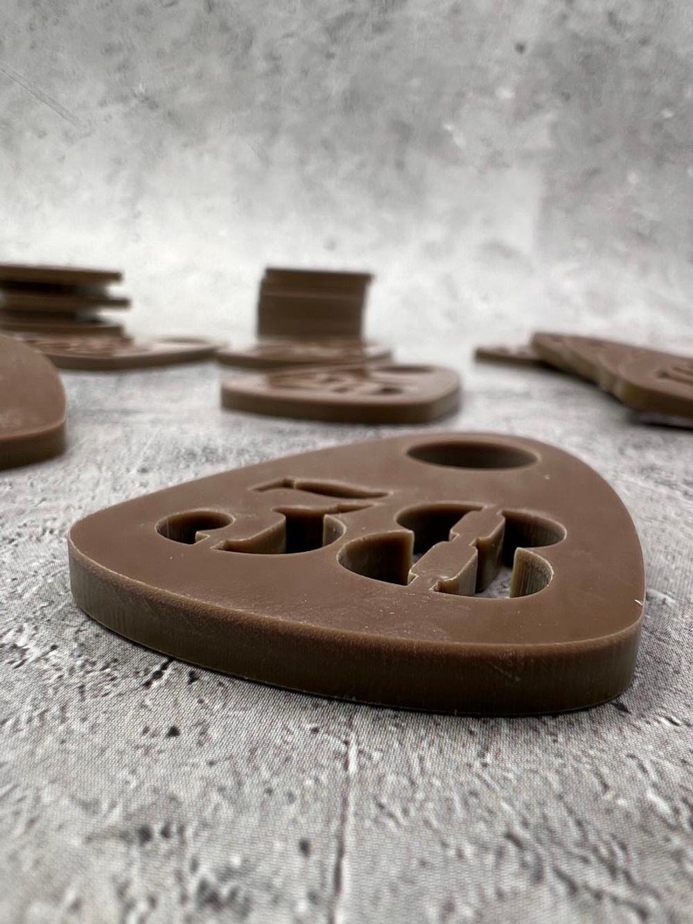 Номерки для гардероба прорезные