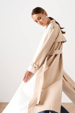 0105 Плащ женский (молочный / бежевый)