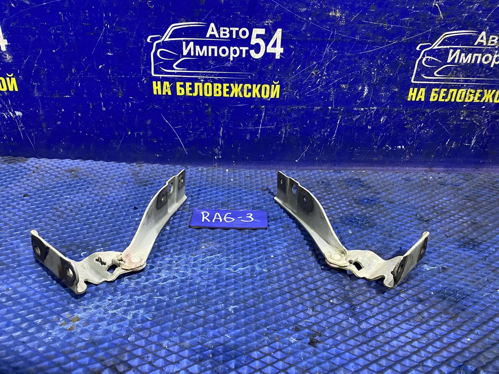 Петля капота правая Honda ODYSSEY 2001