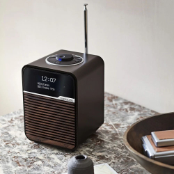 Компактное радио Ruark R1 Mk4 Light Cream