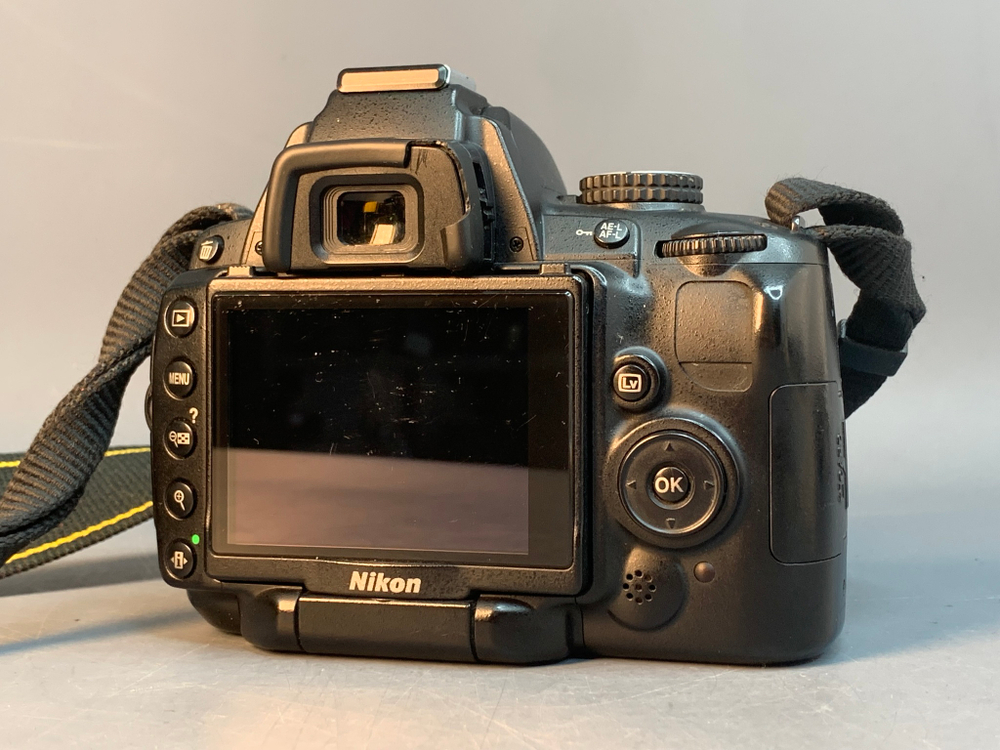 Nikon D5000 Kit 18-55mm 35187 Кадров