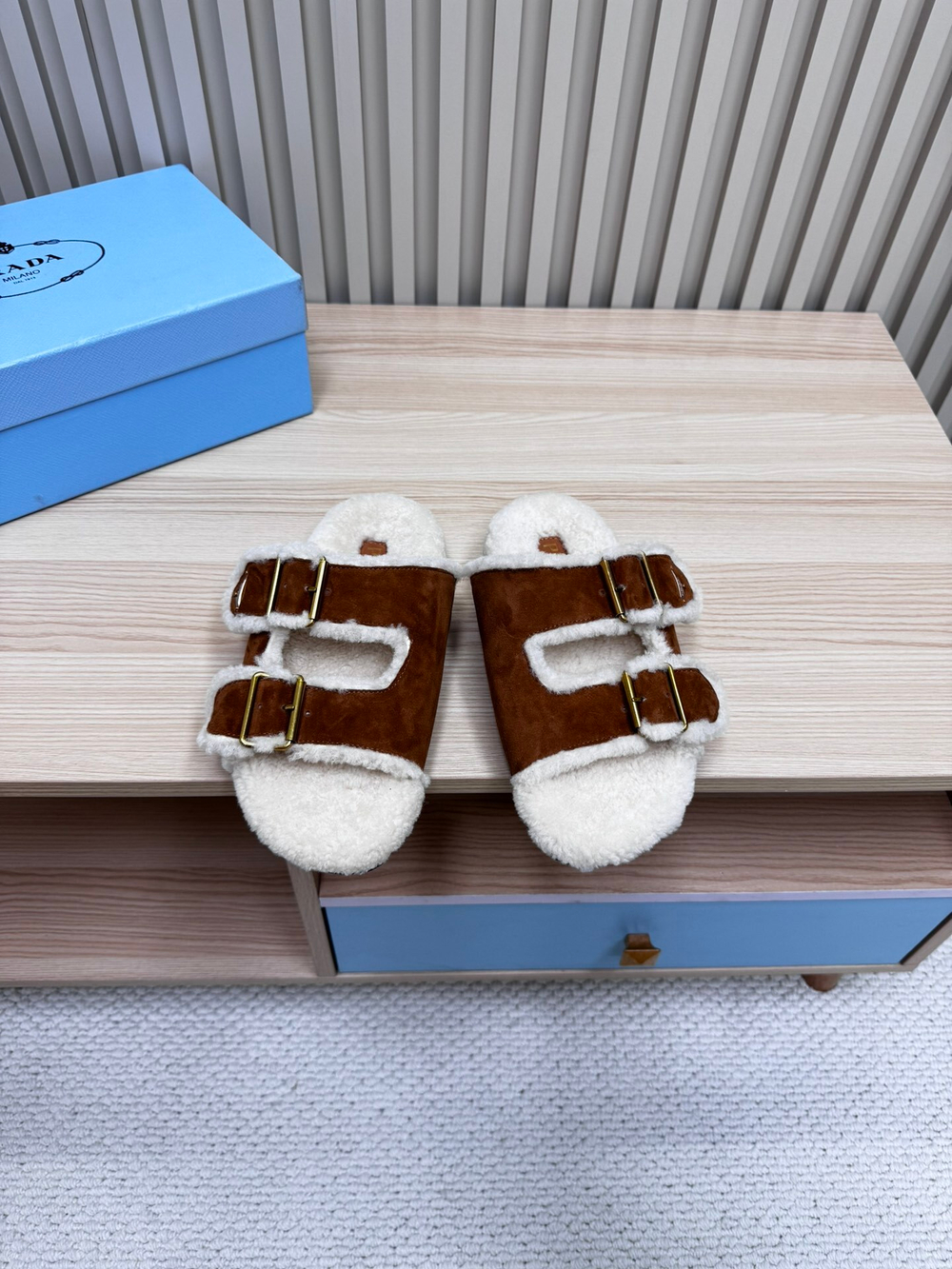 Prada Slides