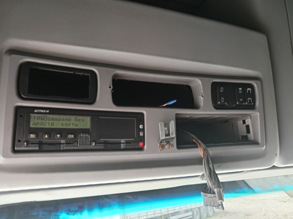 КамАЗ 5490 4x2 Седельный тягач 5490-S5 (Дизель/Газ, 12,0 л, 401 л.с., МТ)