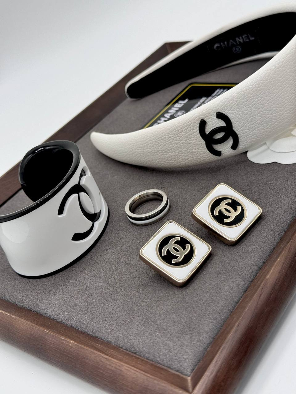 Ободок CHANEL