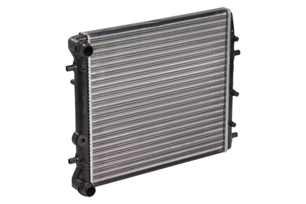 Радиатор охлаждения Skoda Fabia 1