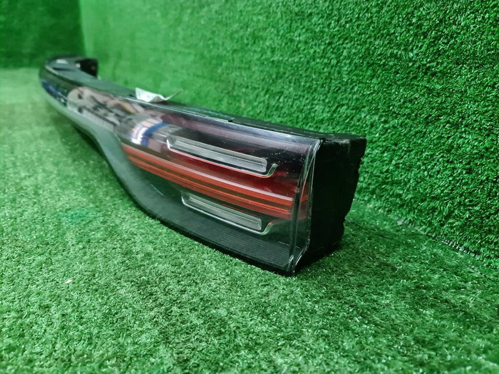 Фонарь крышки багажника Porsche Cayenne 3 (17-23)