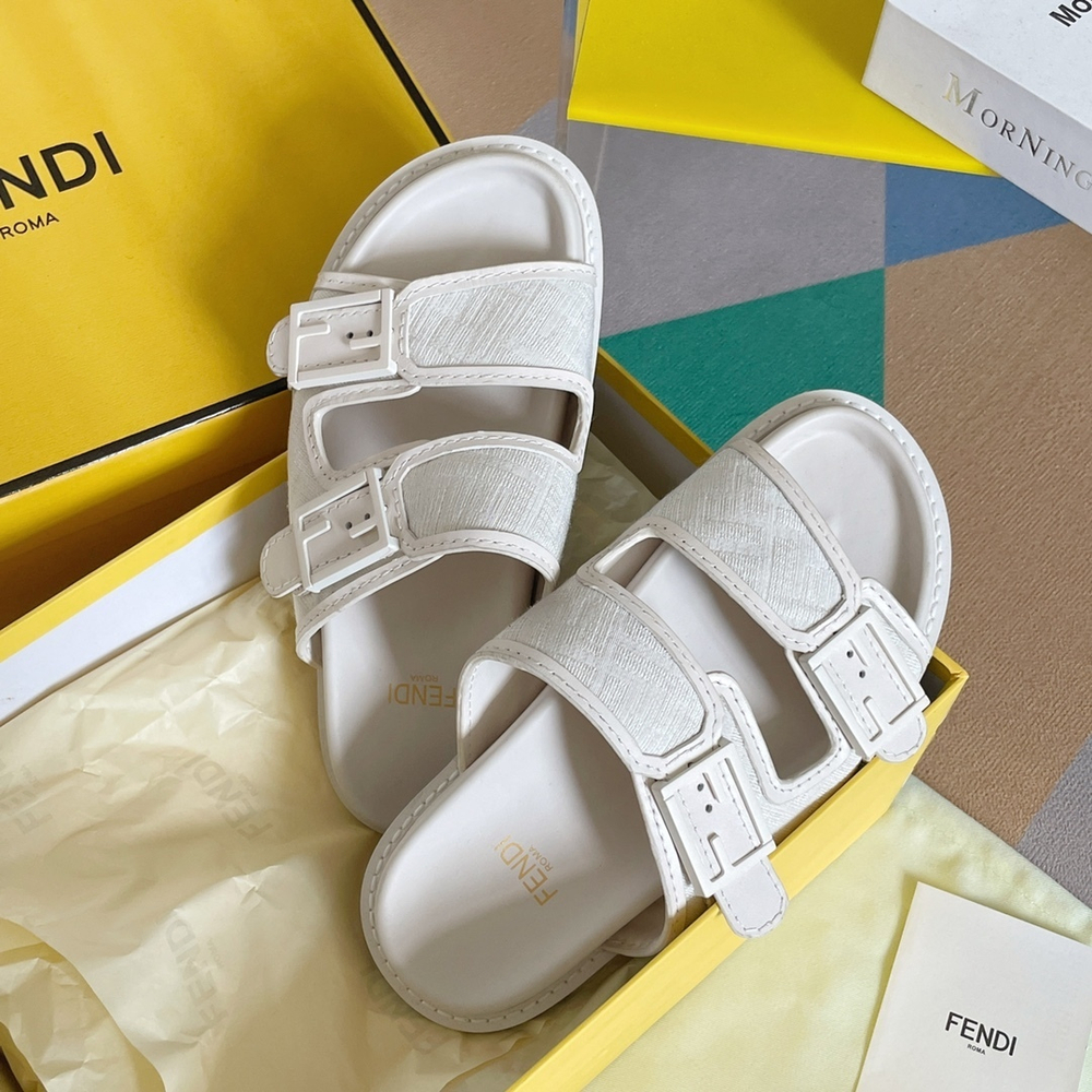 Fendi Feel Slides
