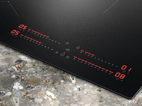 Индукционная стеклокерамич. панель Electrolux EIS62453IZ