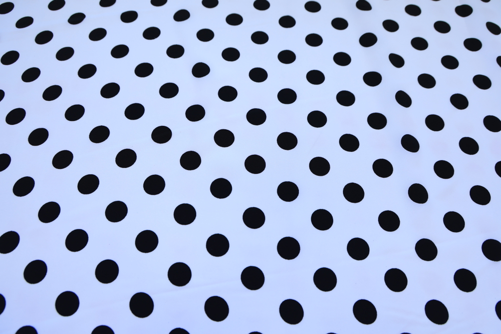 Вискоза белая в черный средний горох