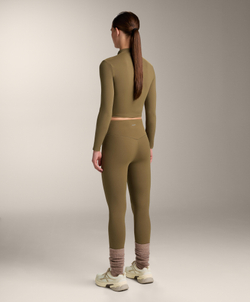 Oysho Топ с длинным рукавом Evermove, оливково-зеленый