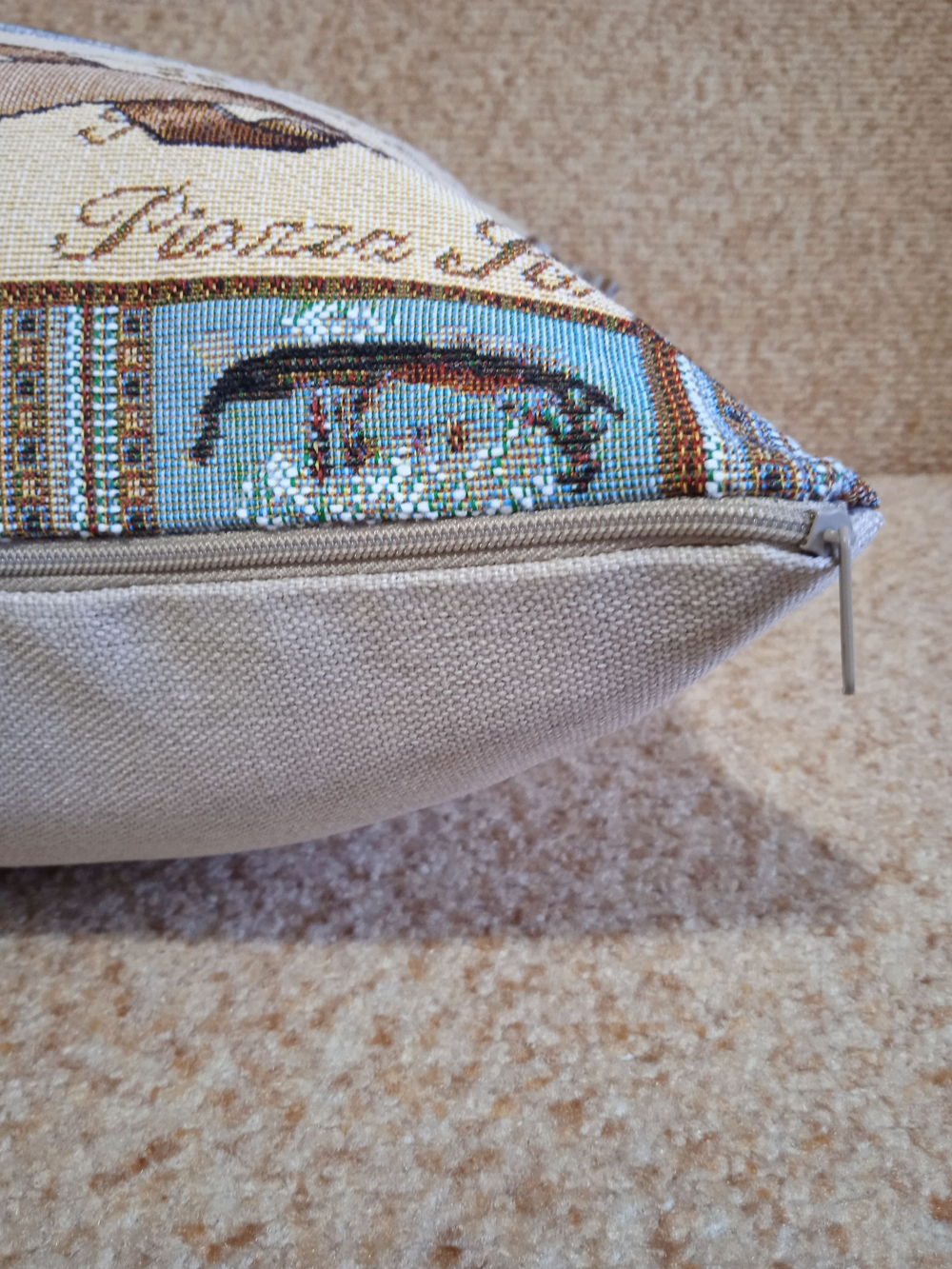 Декоративный гобеленовый чехол для интерьерной подушки Венеция 47х47