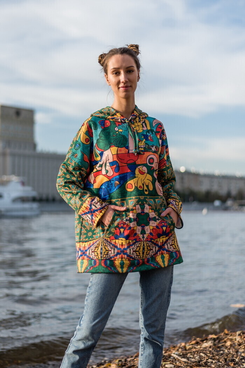 Худи "Миро зелёный", по мотивам живописи Жоана Миро