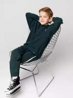 Спортивный костюм для мальчика в школу