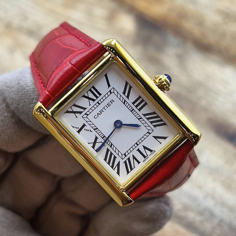 Часы Cartier