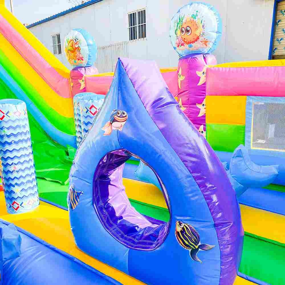 Коммерческий надувной батут с горкой «В гостях у моря 2» 9*5*5 м
