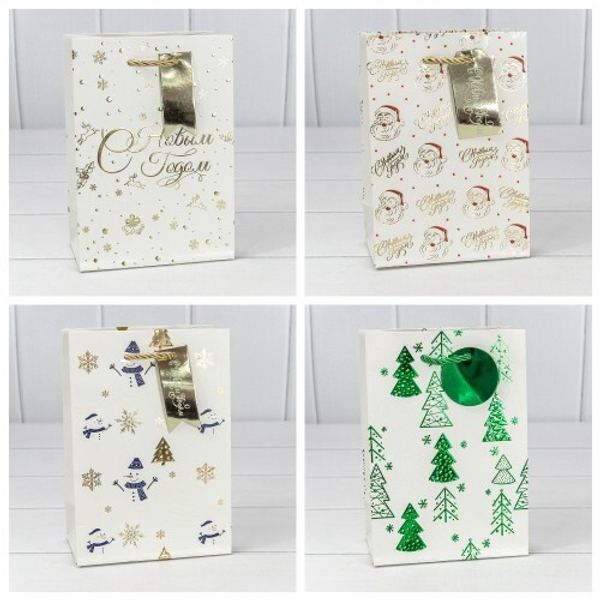 
          Пакет подарочный 14 х 20 х 8 см Набор 4 шт "Новый год" (Белый)